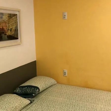 Ihostel Aldeota Albergue *